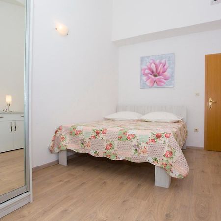 Apartments Dundic Makarska Bagian luar foto