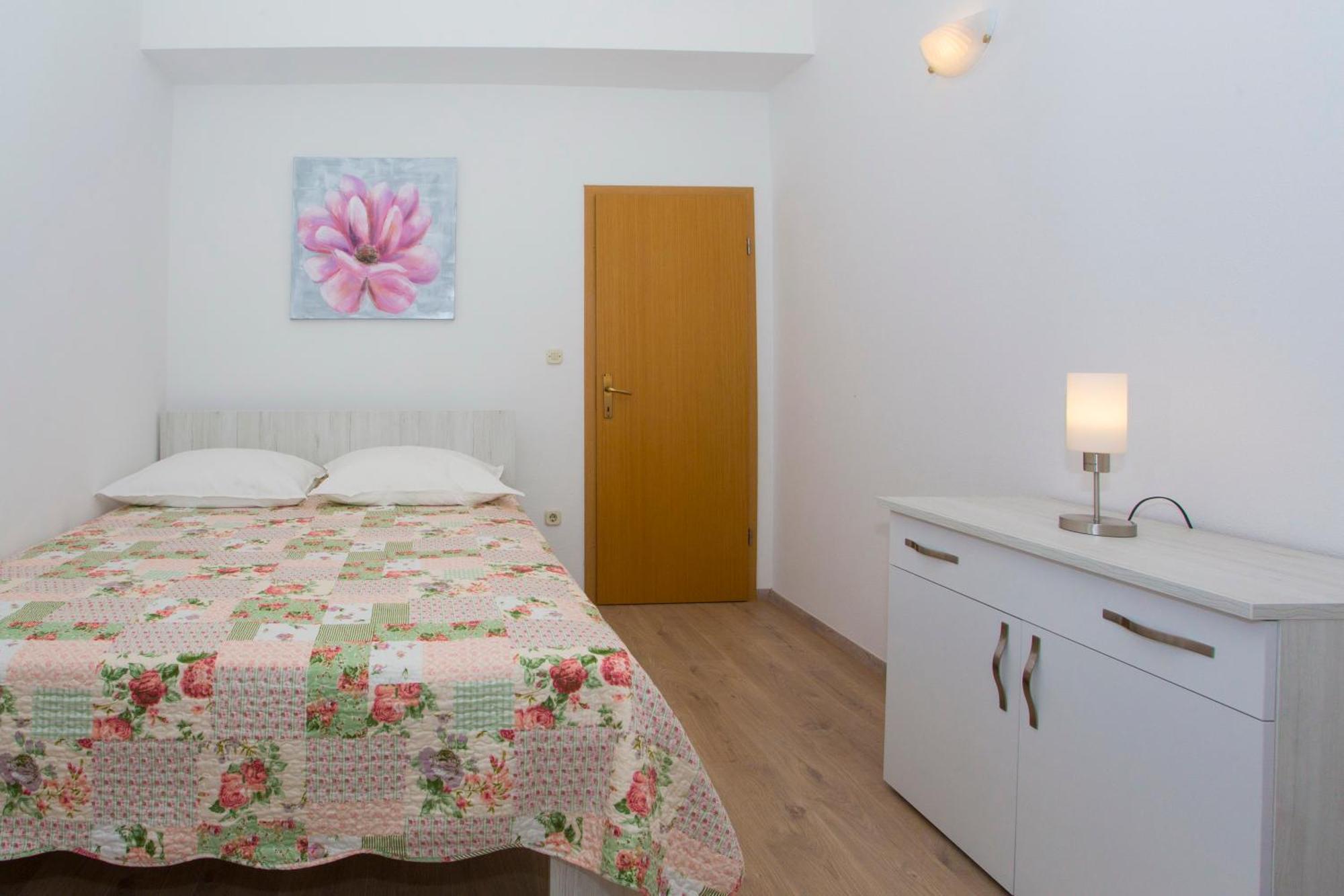 Apartments Dundic Makarska Bagian luar foto