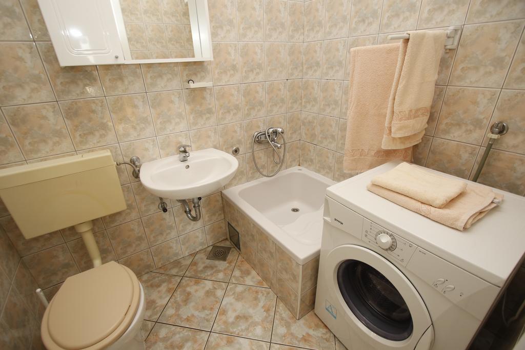 Apartments Dundic Makarska Bagian luar foto