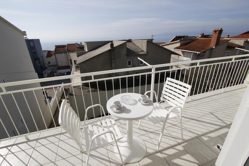Apartments Dundic Makarska Bagian luar foto